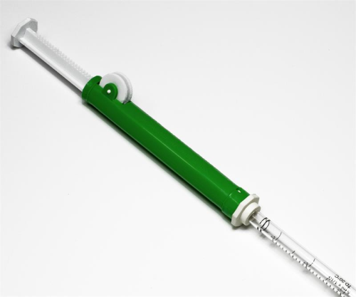 Pipette Pump, Green, for Pipettes up to 10 mL, Thumbwheel for Precision Work, Plunger for Quick Emptying (Pipettes sold separately)