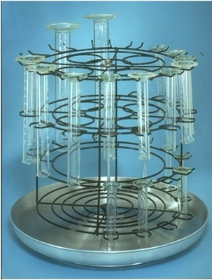 Cylinder Rack, Revolving, for Up to 25 Cylinders, 5 mL to 1000 mL, Vinyl-coated Wire; Accurate Wirecraft Co 252018BK