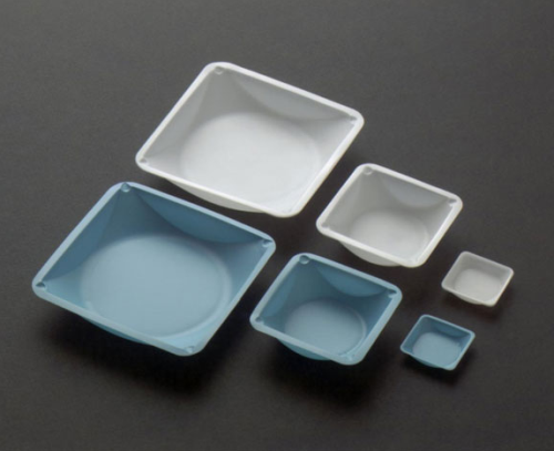 Weigh Boat, Translucent Polystyrene Withstands Temperatures to 180 F, Flat Bottom, Contour Sides, Flexes for Easy Pouring, 5-1/2 in. x 5-1/2 in. x 7/8 in.