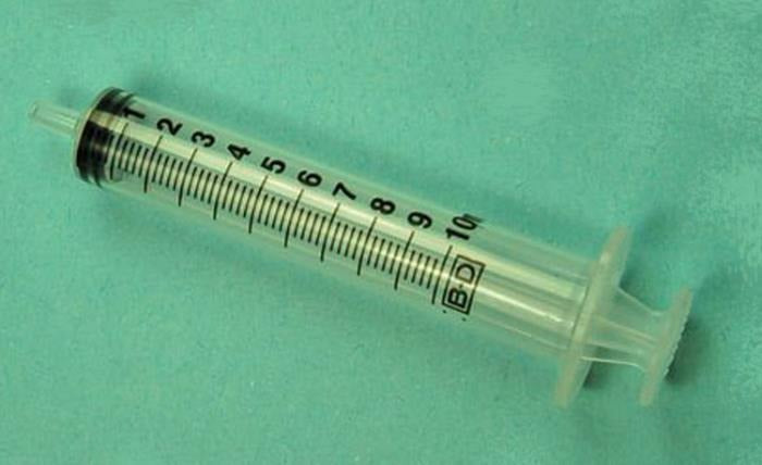 Syringes, Plastic