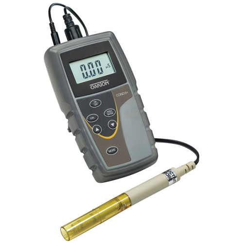 OAKTON Acorn CON 6+ Conductivity Meter with Probe,  Measuring Ranges up to 200.0 mS.