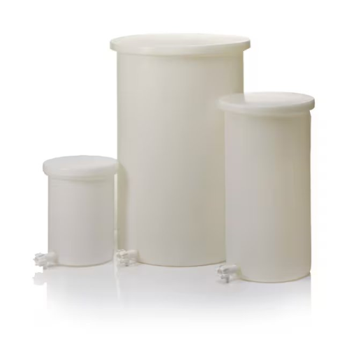 Nalgene Tank, Cylindrical Heavy-Duty with Lid and Spigot, Linear Low-Density Polyethylene, 19 L / 5 gal., 11102-0005